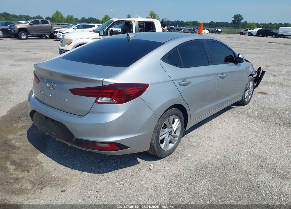 2020 HYUNDAI ELANTRA VIN: 5NPD84LF8LH628221
