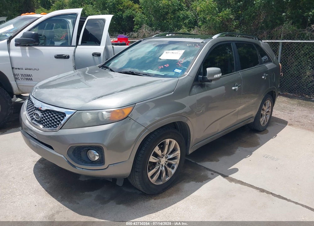 2013 KIA SORENTO VIN: 5XYKW4A21DG412362