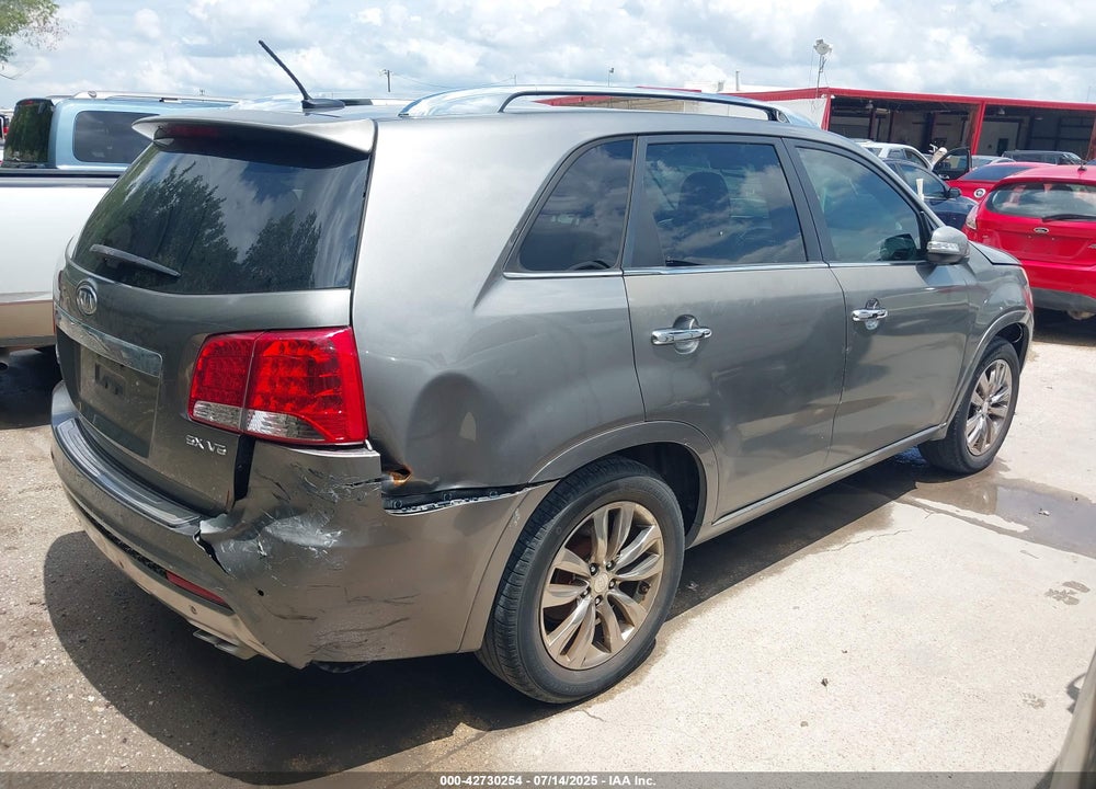 2013 KIA SORENTO VIN: 5XYKW4A21DG412362