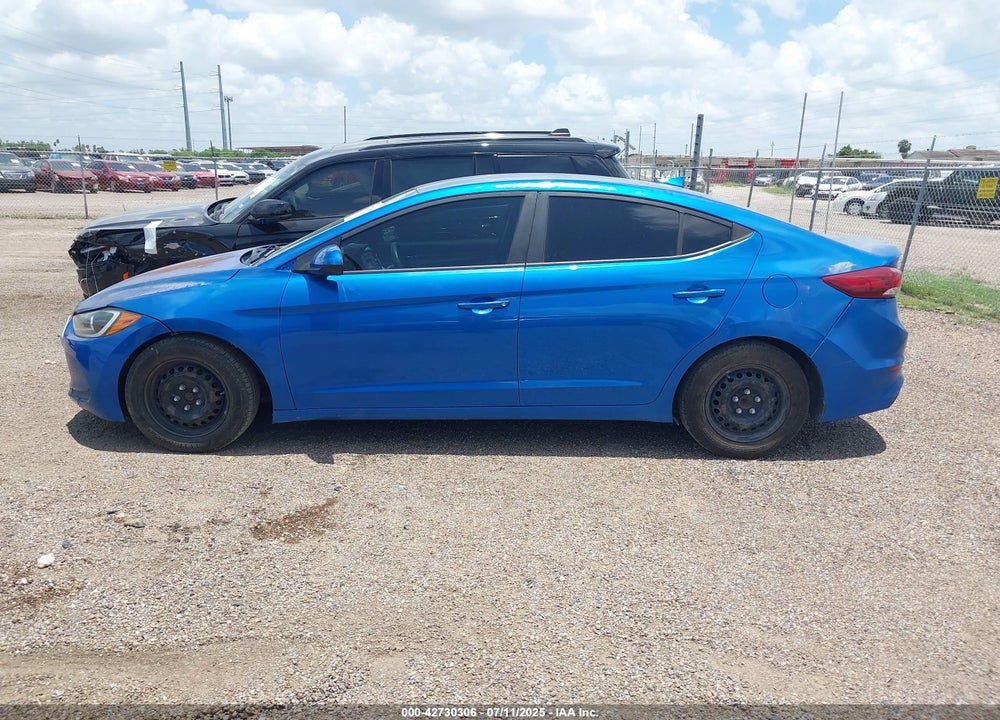 2017 HYUNDAI ELANTRA VIN: 5NPD74LF5HH152343