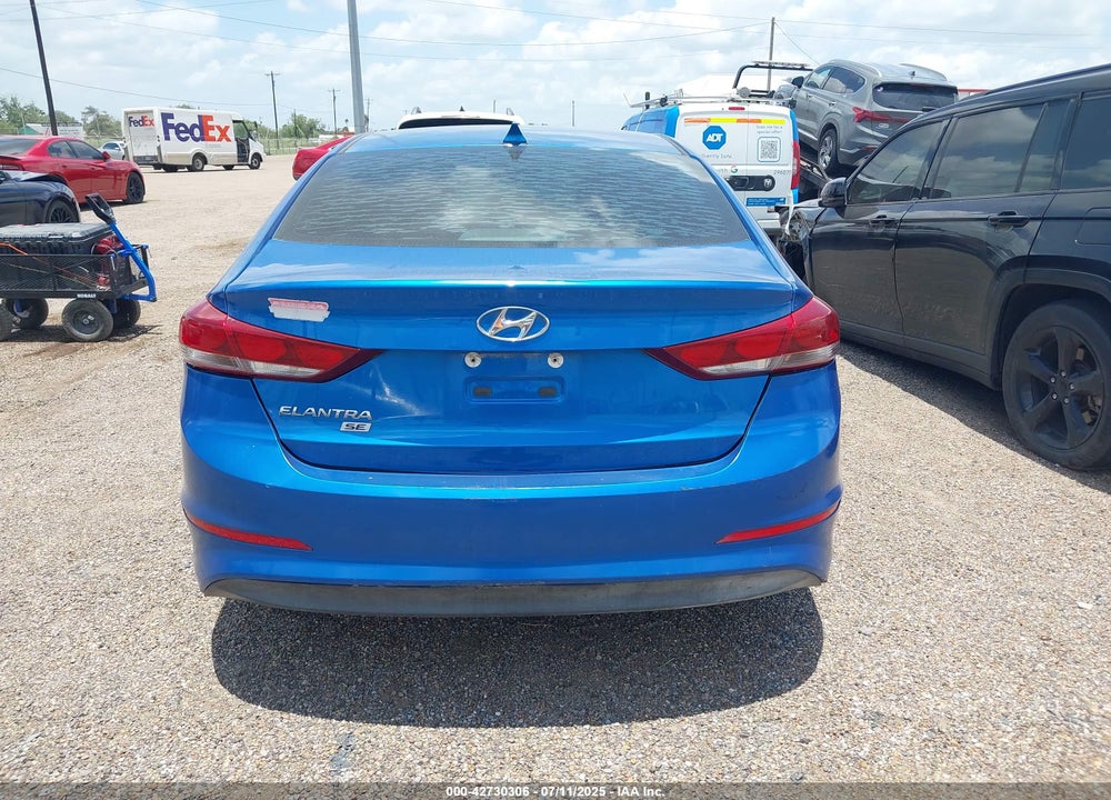 2017 HYUNDAI ELANTRA VIN: 5NPD74LF5HH152343