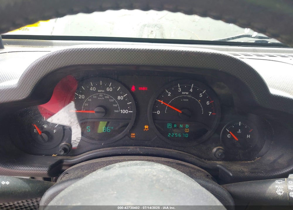 2008 JEEP WRANGLER / VIN: 1J4GA391X8L638852