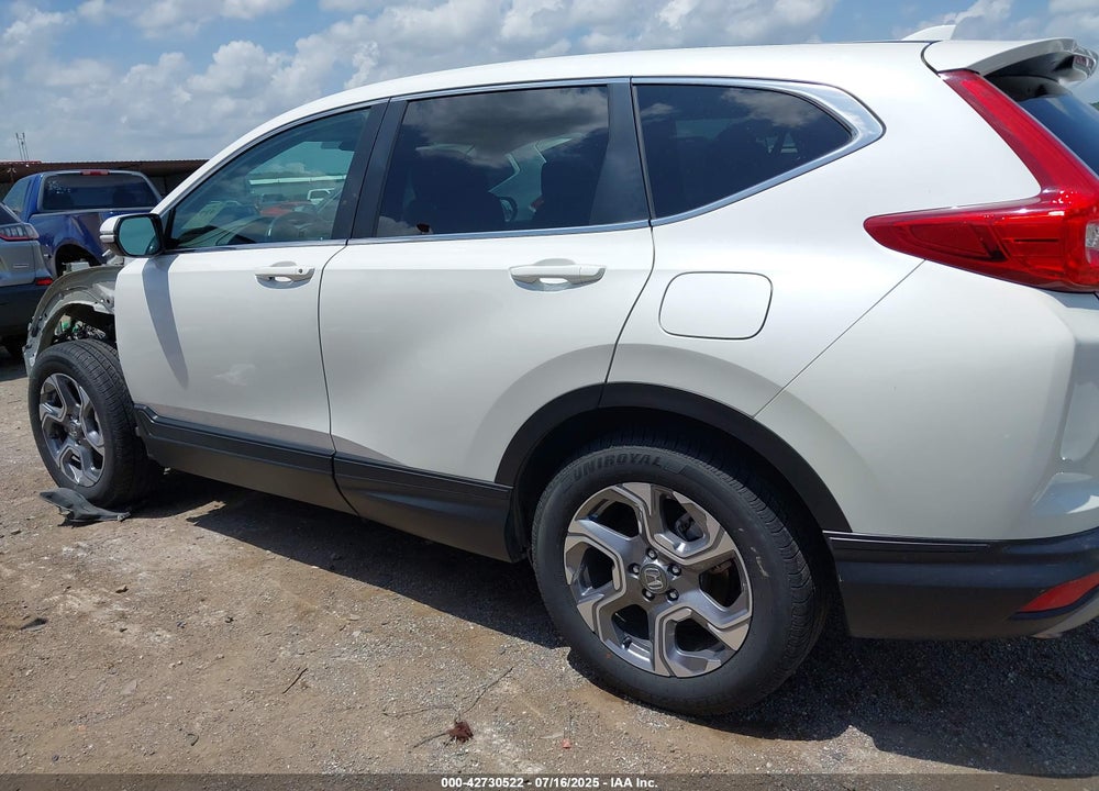 2018 HONDA CR-V VIN: 2HKRW2H81JH615883