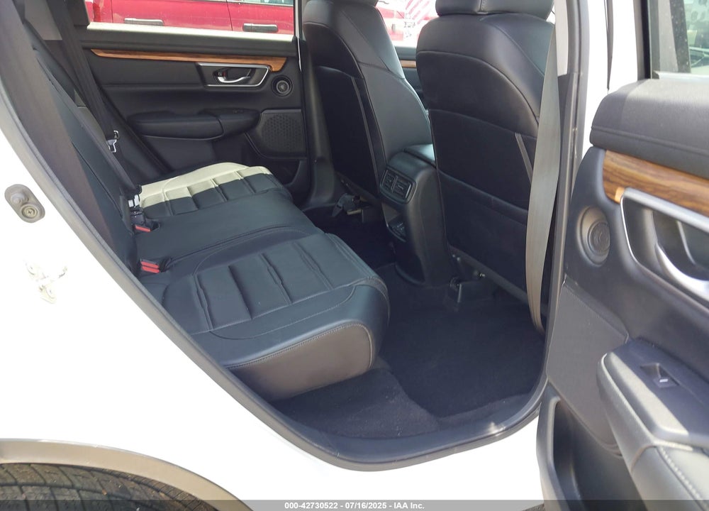 2018 HONDA CR-V VIN: 2HKRW2H81JH615883