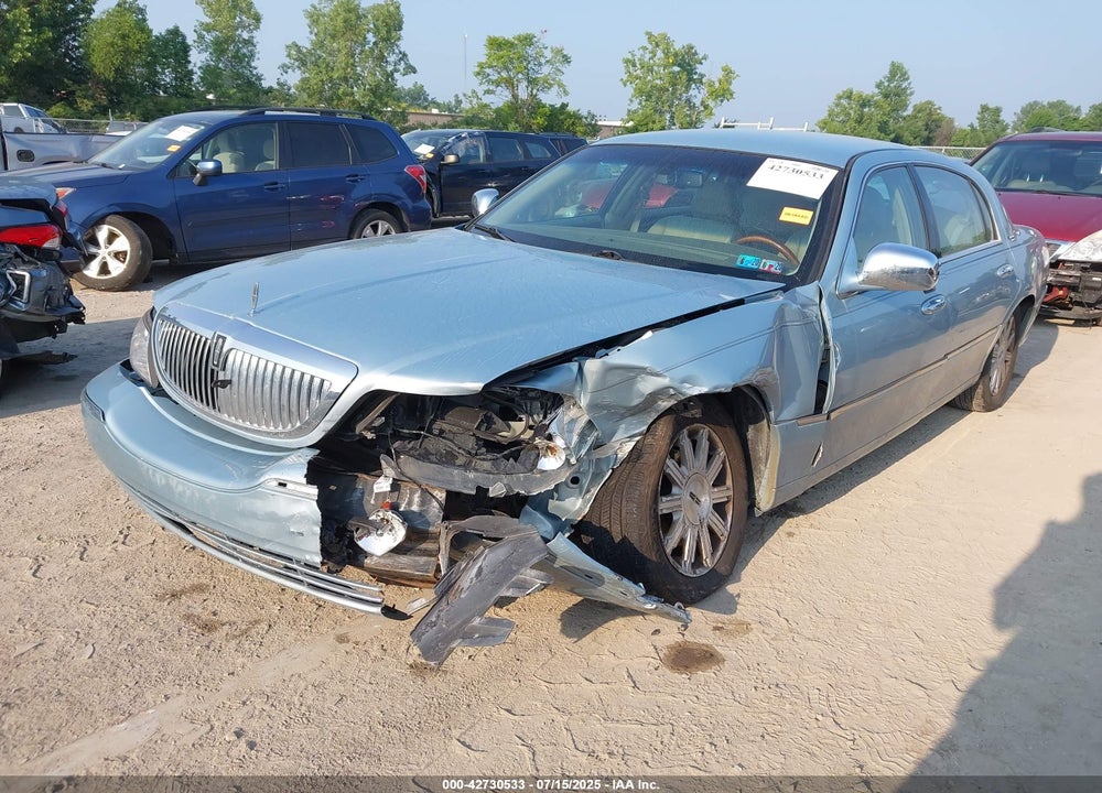 2010 LINCOLN TOWN CAR VIN: 2LNBL8CV9AX611259