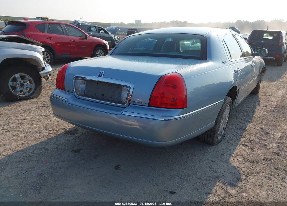 2010 LINCOLN TOWN CAR VIN: 2LNBL8CV9AX611259
