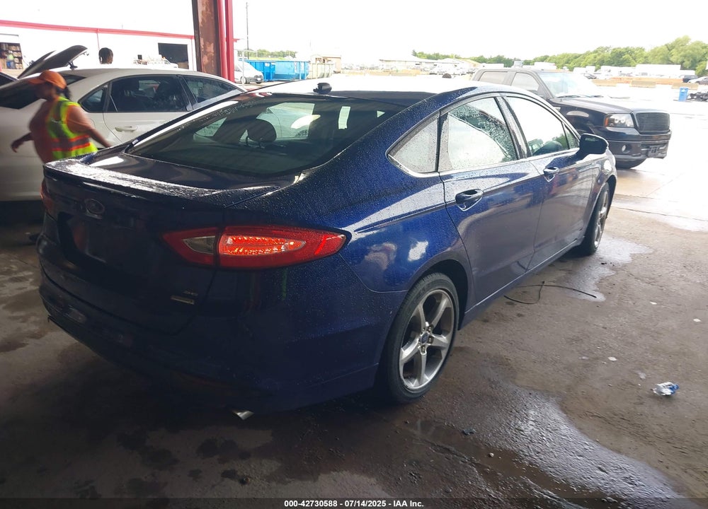 2013 FORD FUSION VIN: 3FA6P0HR6DR111320