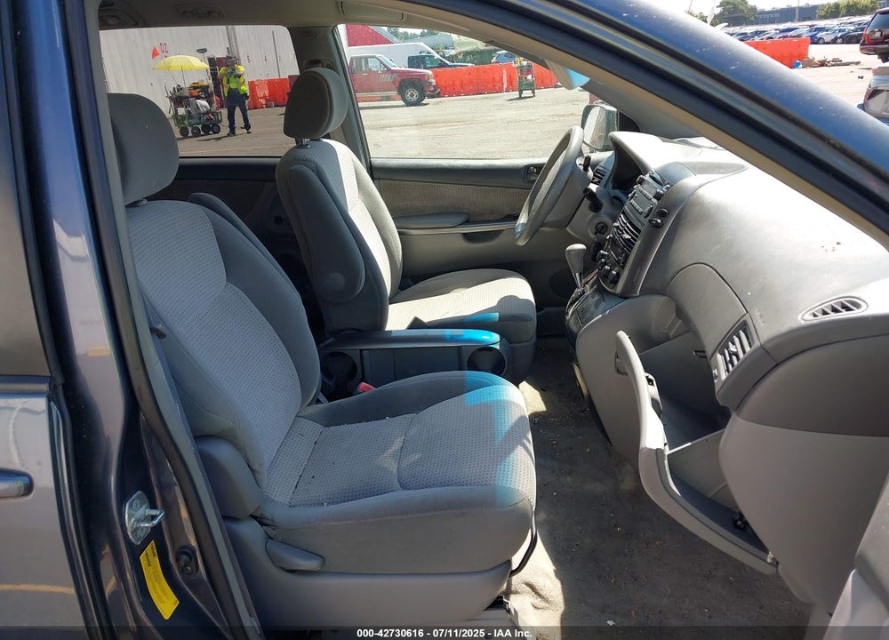2008 TOYOTA SIENNA LE VIN: 5TDZK23C88S162471