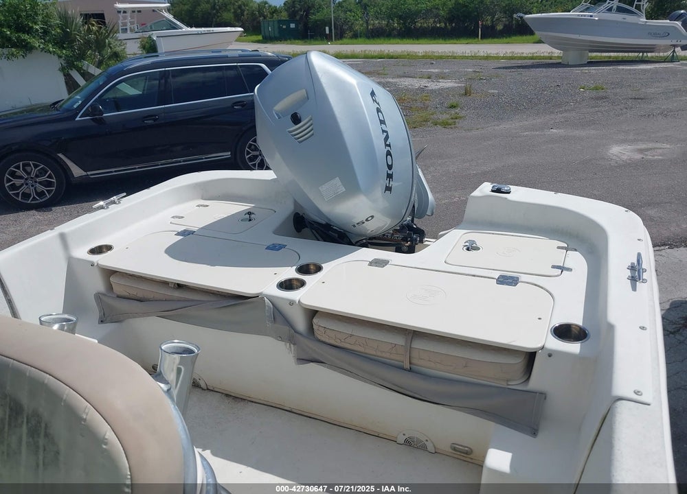 2013 CAROLINA SKIFF BOAT VIN: EKH0L900L213