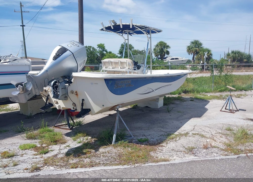 2013 CAROLINA SKIFF BOAT VIN: EKH0L900L213