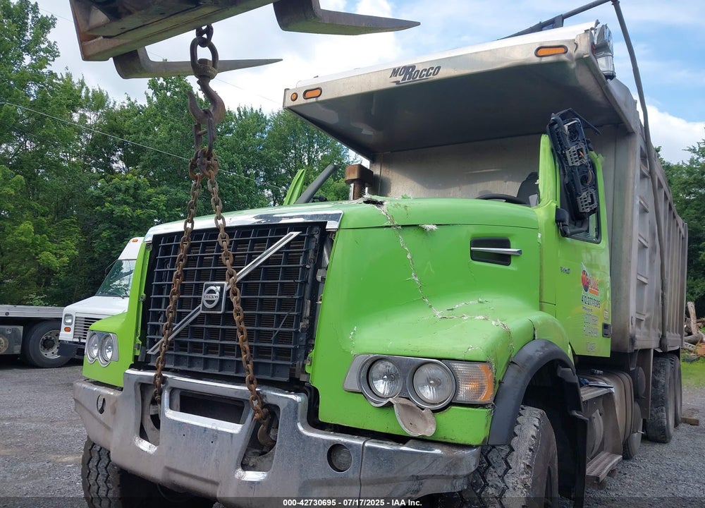 2019 VOLVO VHD VIN: 4V5KC9EJ3KN234399