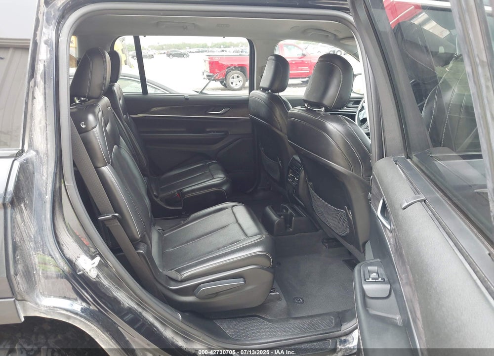 2023 JEEP GRAND CHEROKEE L VIN: 1C4RJKBGXP8820298