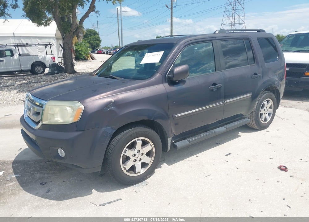 2011 HONDA PILOT VIN: 5FNYF3H93BB036940