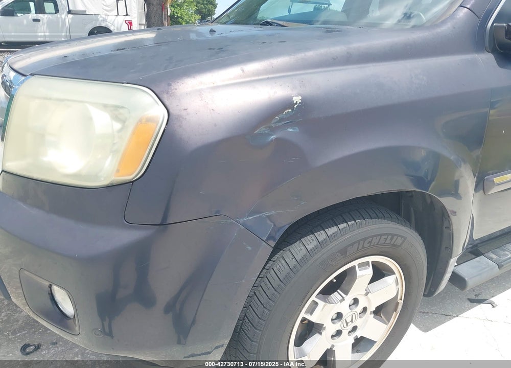 2011 HONDA PILOT VIN: 5FNYF3H93BB036940
