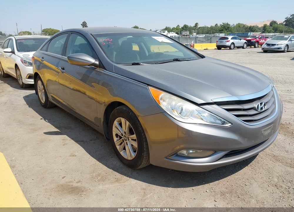 2013 HYUNDAI SONATA GLS VIN: 5NPEB4AC5DH717678