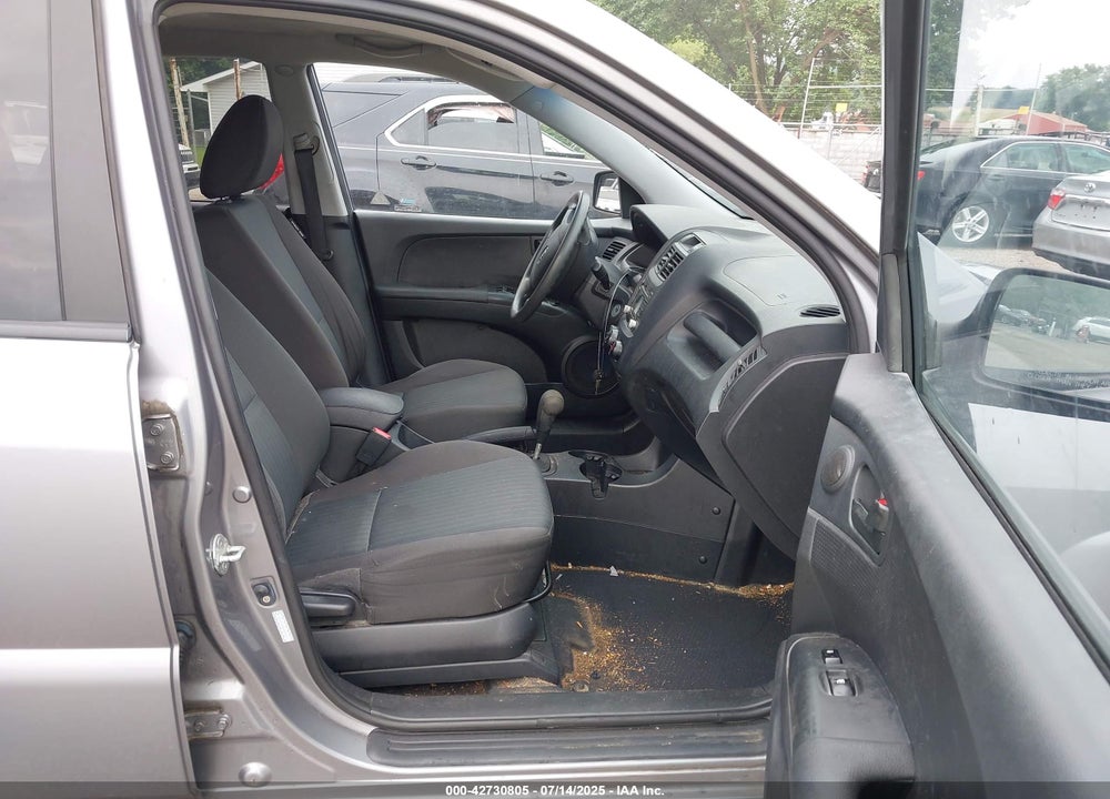 2009 KIA SPORTAGE VIN: KNDJF724597604045
