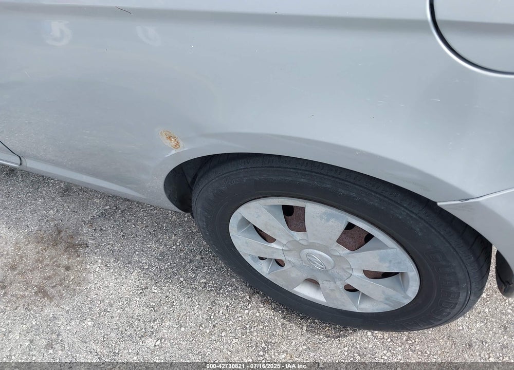 2007 HYUNDAI ACCENT VIN: KMHCM36C37U046294