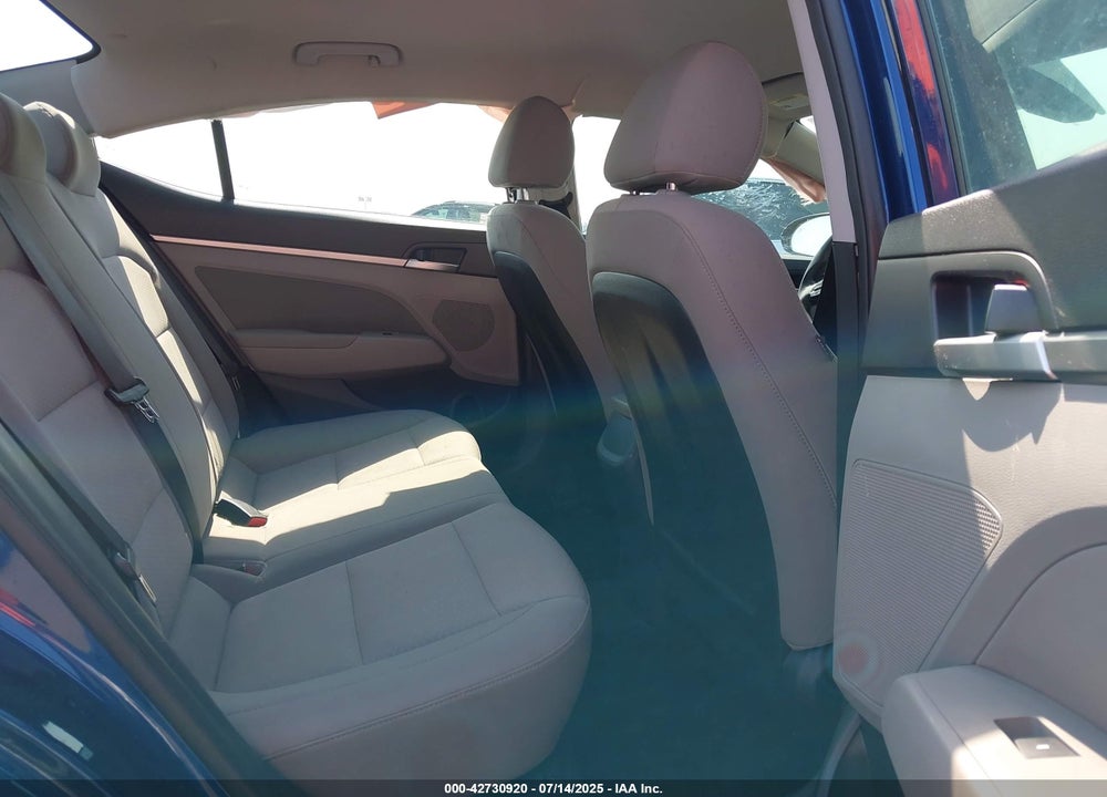2020 HYUNDAI ELANTRA VIN: 5NPD84LF6LH579424