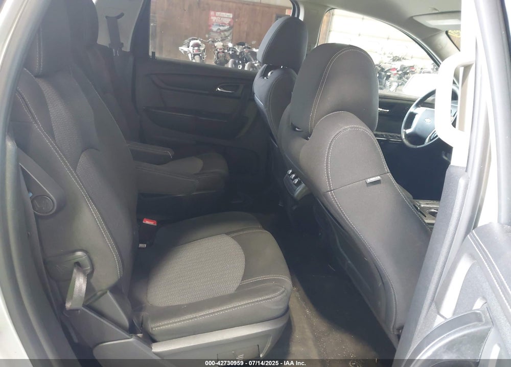 2017 CHEVROLET TRAVERSE VIN: 1GNKVGKD0HJ298582