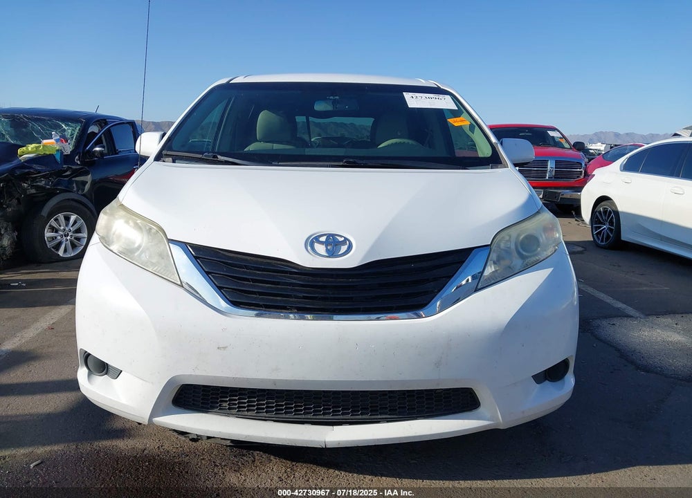 2013 TOYOTA SIENNA LE V6 8 PASSENGER VIN: 5TDKK3DC9DS352568