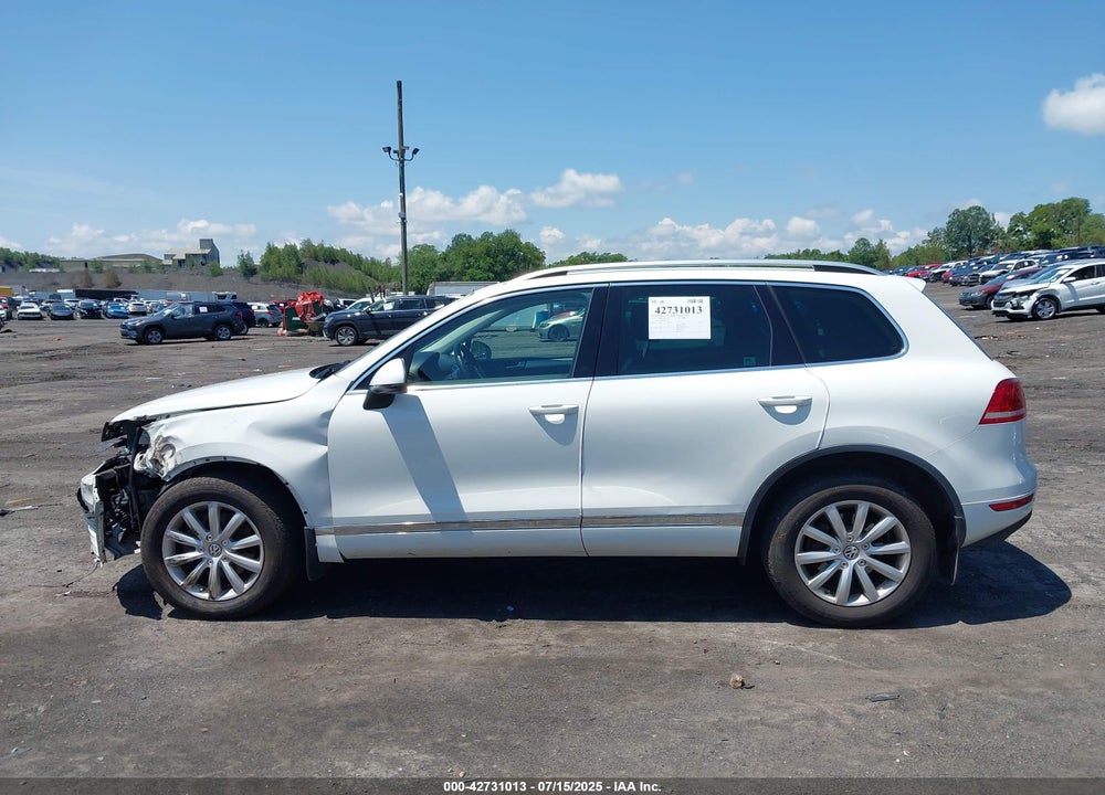 2012 VOLKSWAGEN TOUAREG VIN: WVGEF9BP9CD008352