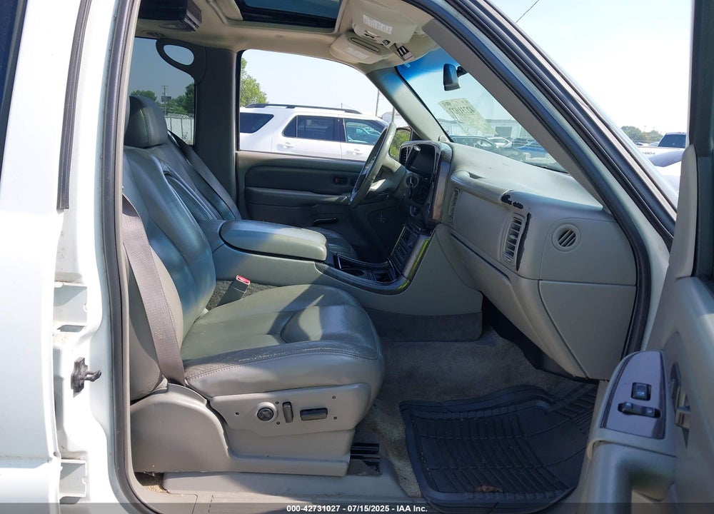 2003 GMC YUKON DENALI VIN: 1GKEK63U73J272680