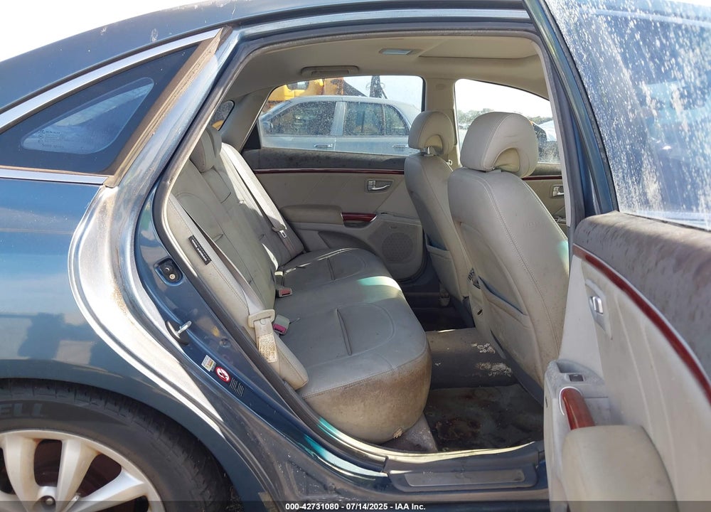 2008 HYUNDAI AZERA LIMITED VIN: KMHFC46F08A321283