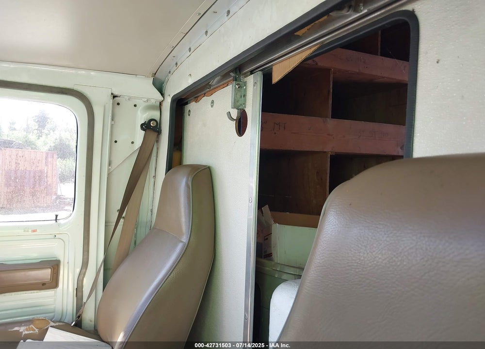 1993 GMC CUTAWAY VAN G3500 VIN: 2GDHG31K0P4517257