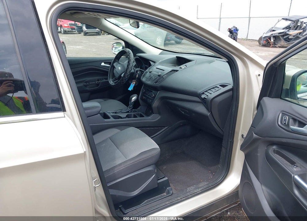 2018 FORD ESCAPE VIN: 1FMCU0GD3JUB75360