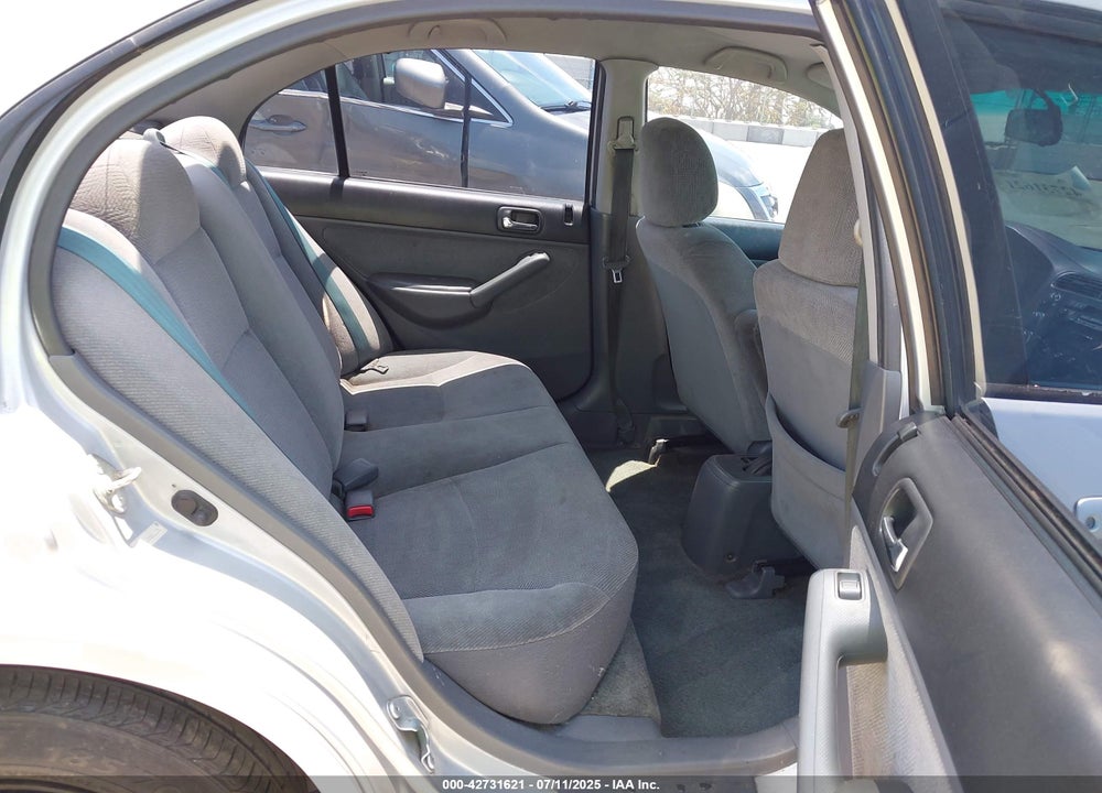 2002 HONDA CIVIC LX VIN: 2HGES16502H611171