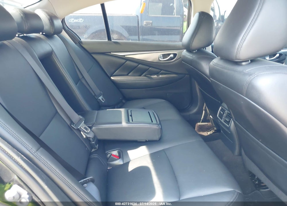 2016 INFINITI Q50 VIN: JN1EV7AR1GM342401