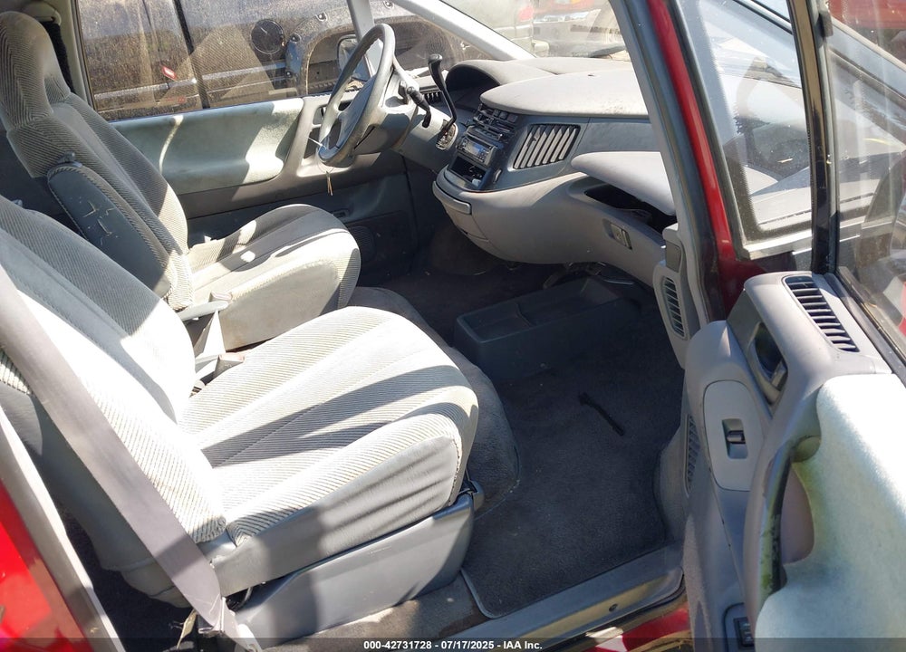 1992 TOYOTA PREVIA LE VIN: JT3AC22S5N1002676