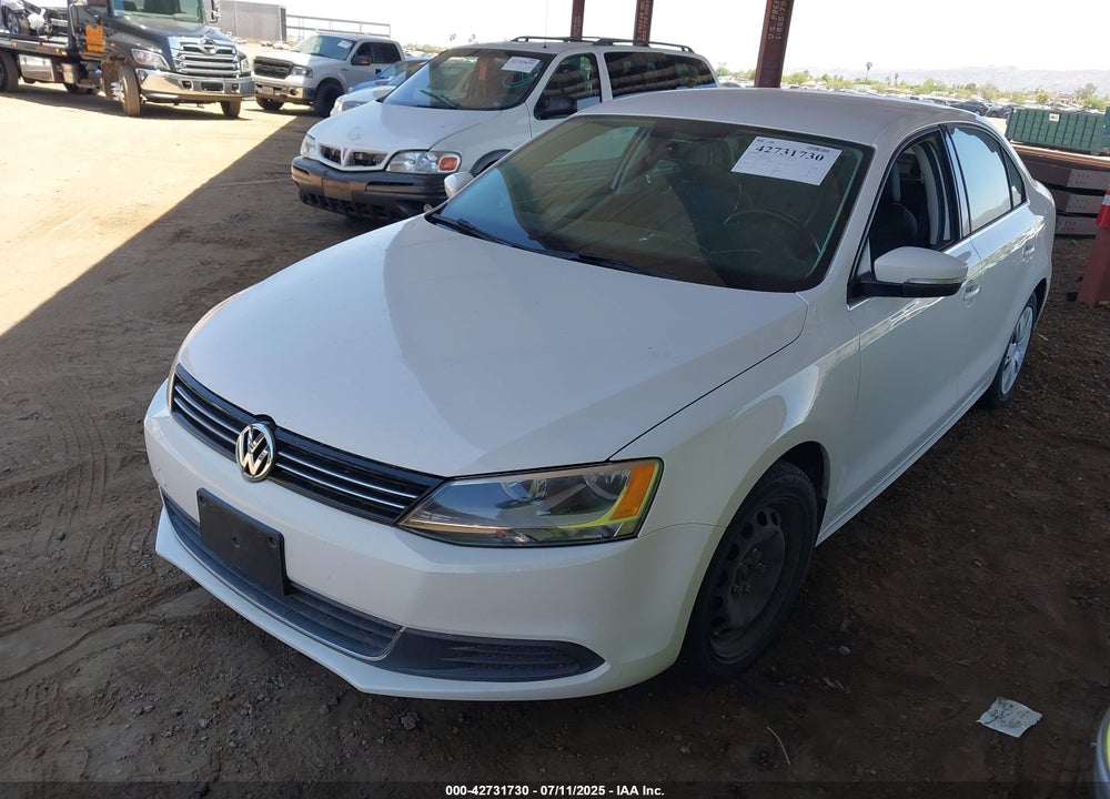 2013 VOLKSWAGEN JETTA VIN: 3VWDX7AJ0DM370393