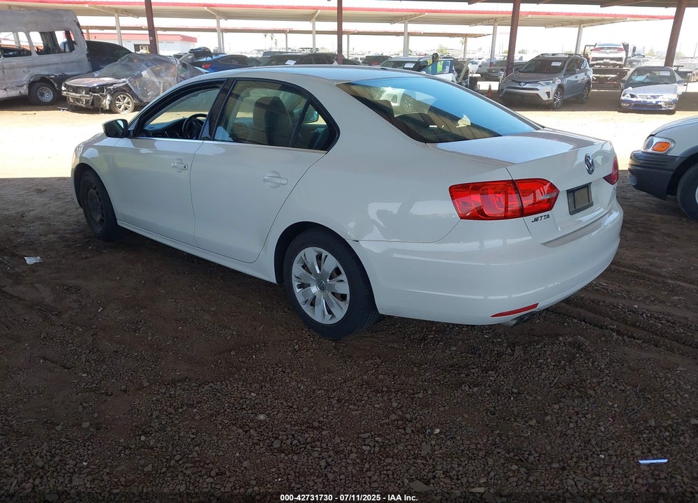 2013 VOLKSWAGEN JETTA VIN: 3VWDX7AJ0DM370393