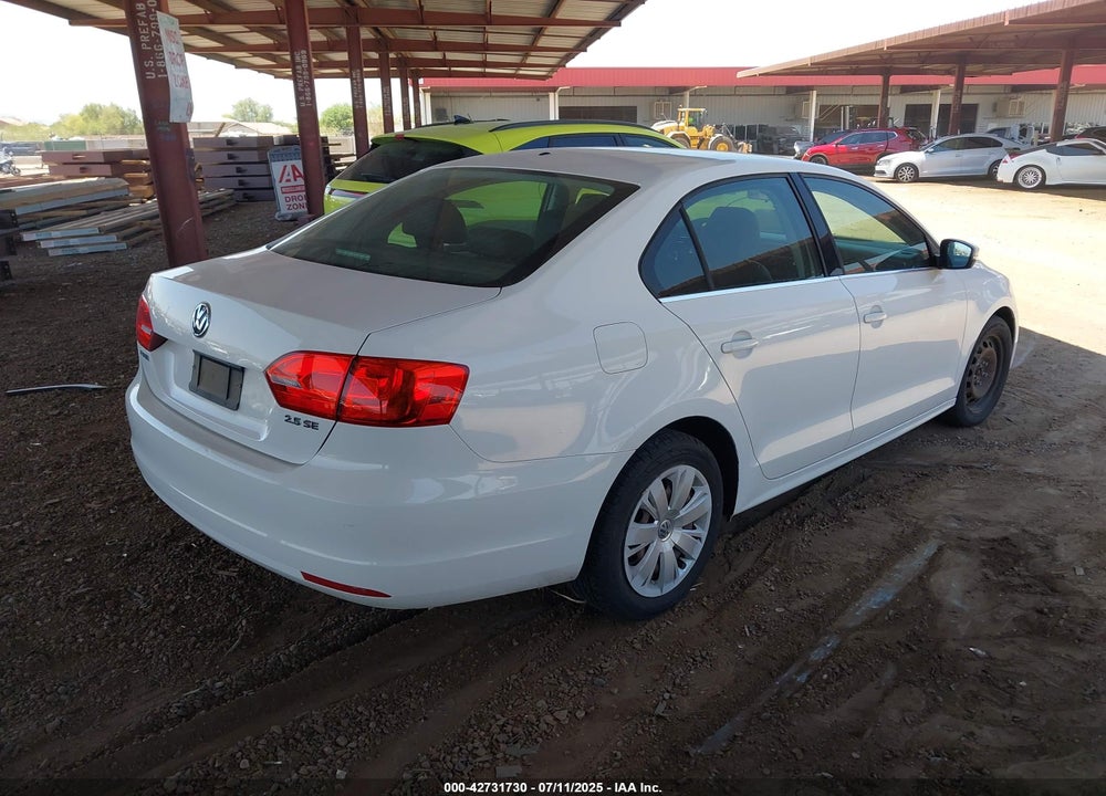 2013 VOLKSWAGEN JETTA VIN: 3VWDX7AJ0DM370393