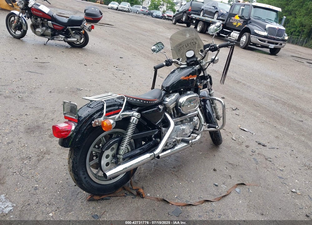 1995 HARLEY-DAVIDSON XLH883 VIN: 1HD4CAM15SY203504