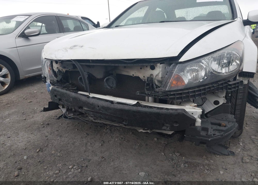 2010 HONDA ACCORD 2.4 LX VIN: 1HGCP2F33AA165706