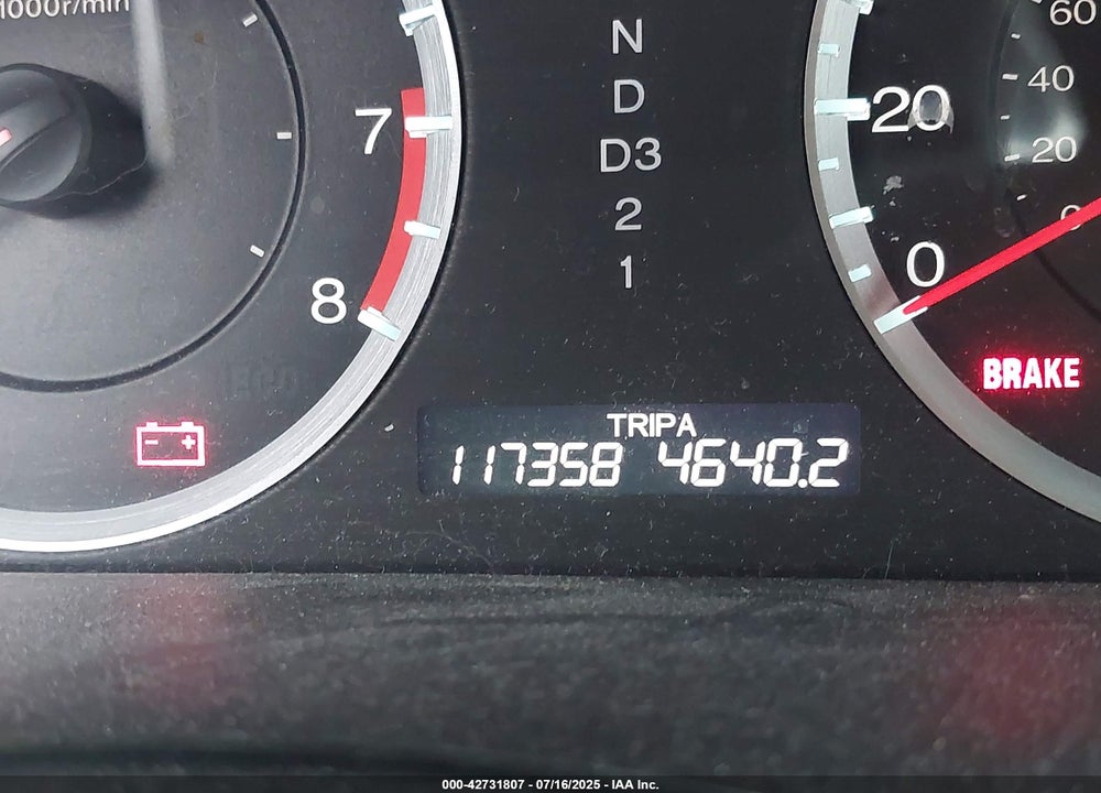 2010 HONDA ACCORD 2.4 LX VIN: 1HGCP2F33AA165706