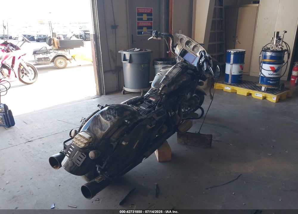 2022 HARLEY-DAVIDSON FLHXST VIN: 1HD1ABL23NB627666