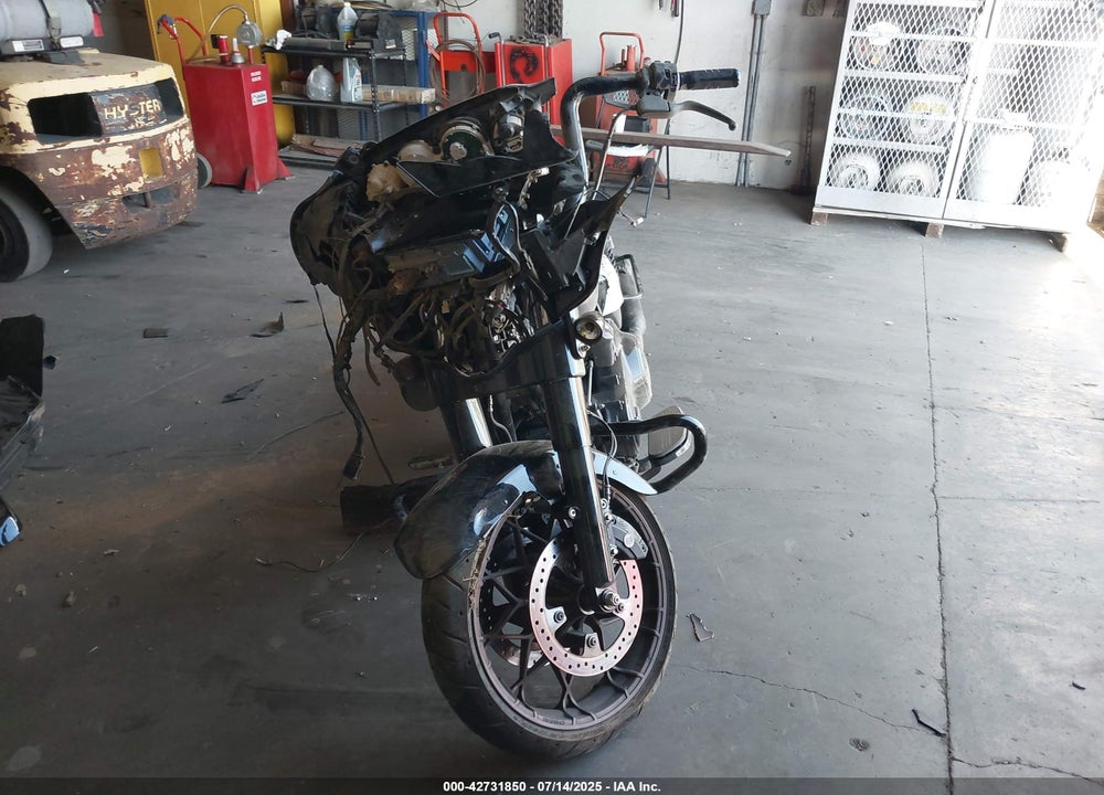 2022 HARLEY-DAVIDSON FLHXST VIN: 1HD1ABL23NB627666