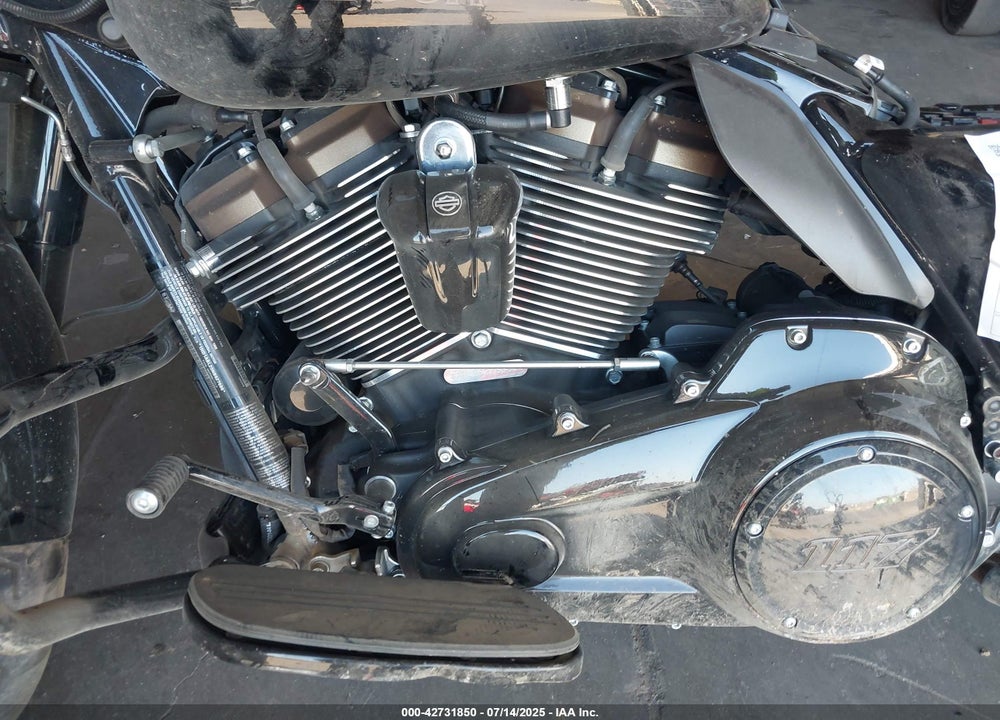 2022 HARLEY-DAVIDSON FLHXST VIN: 1HD1ABL23NB627666