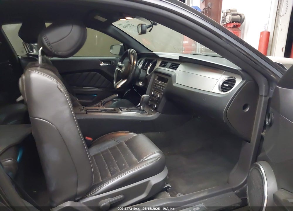 2014 FORD MUSTANG VIN: 1ZVBP8CFXE5257404