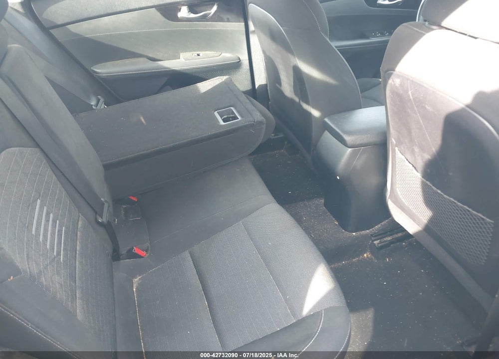 2019 KIA FORTE S VIN: 3KPF34AD4KE071142