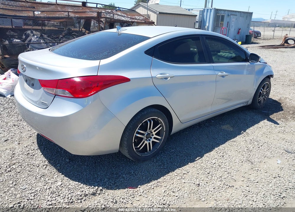 2013 HYUNDAI ELANTRA VIN: 5NPDH4AE5DH418008