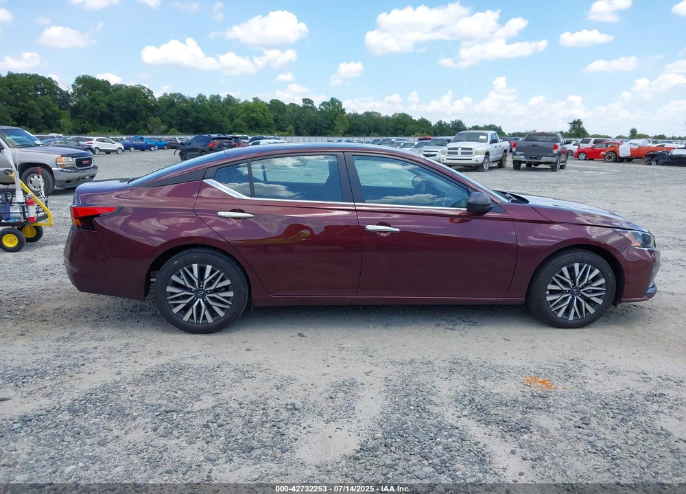 2025 NISSAN ALTIMA SV FWD VIN: 1N4BL4DV2SN395615