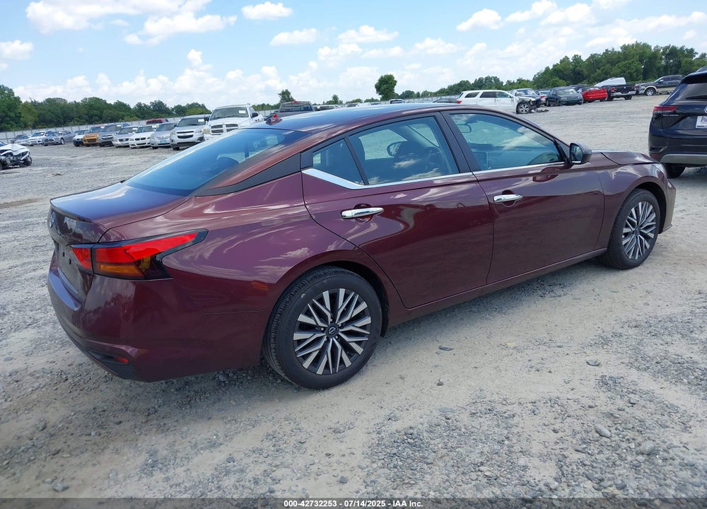 2025 NISSAN ALTIMA SV FWD VIN: 1N4BL4DV2SN395615