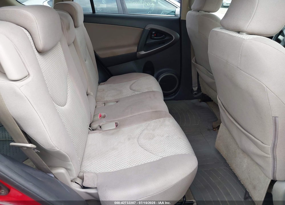 2006 TOYOTA RAV4 VIN: JTMBD33V466021526