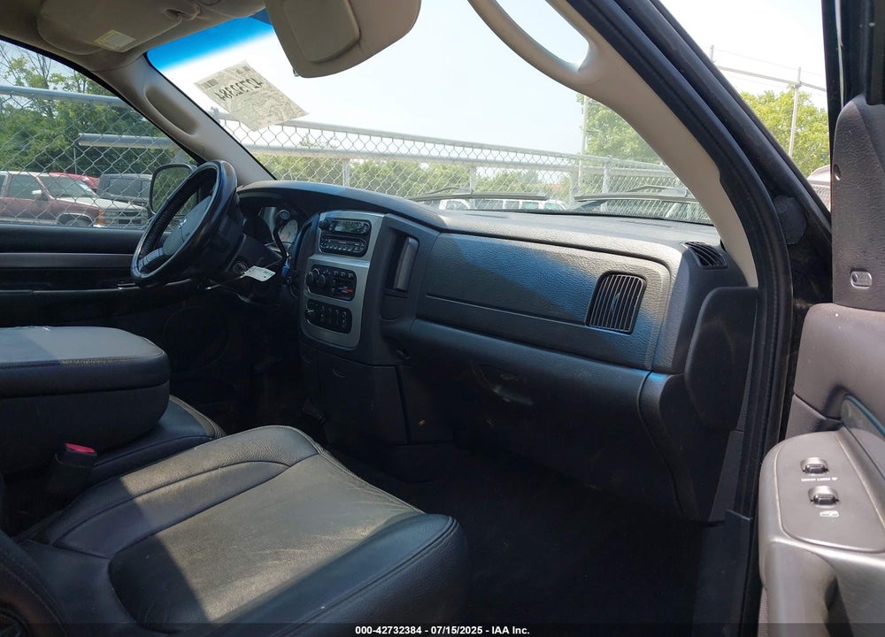 2005 DODGE RAM 1500 VIN: 1D7HU18D85S247143