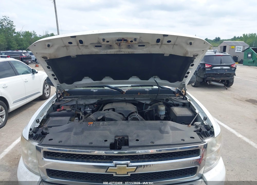 2011 CHEVROLET SILVERADO 1500 VIN: 1GCRKREAXBZ428213