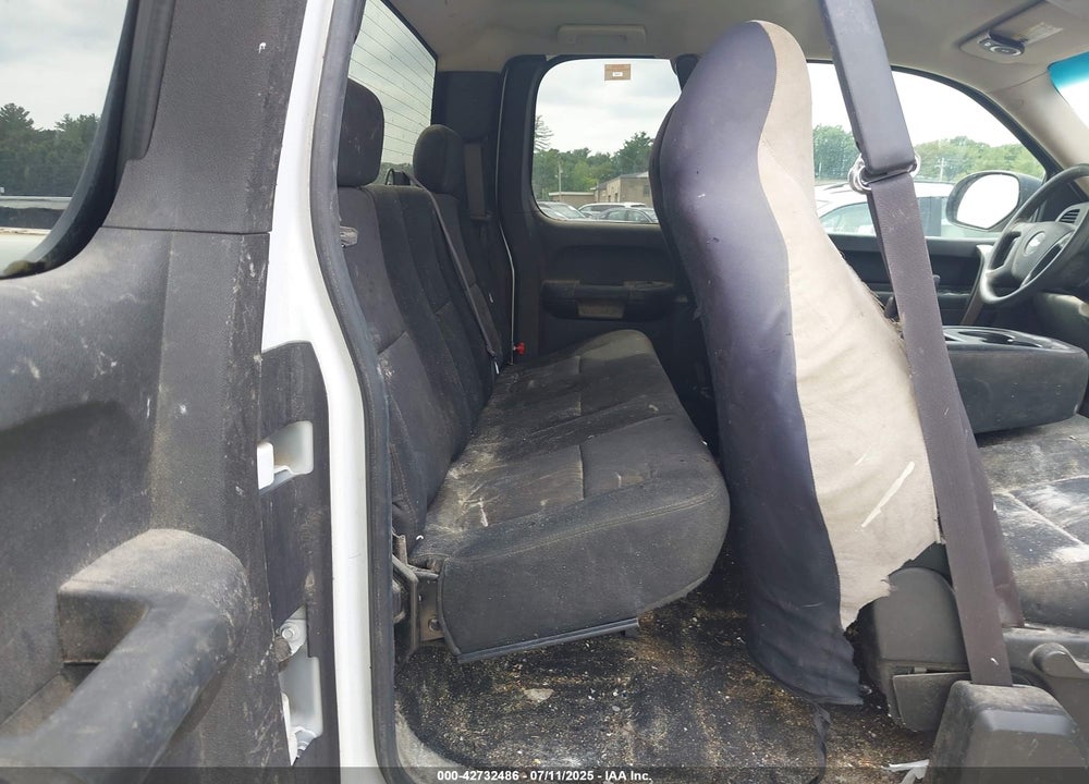 2011 CHEVROLET SILVERADO 1500 VIN: 1GCRKREAXBZ428213